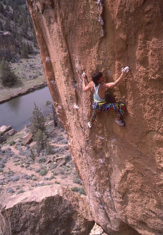 Jim Karn cruising Oxygen 5.13b at Smith Rock.